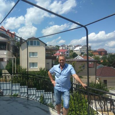  ,   Alexander, 61 ,   ,   , c 