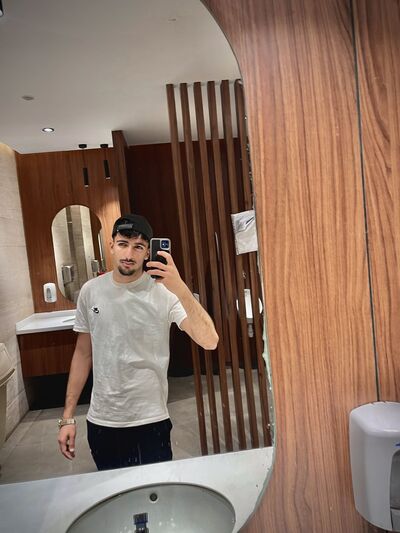  ,   Zakaria, 19 ,   ,   