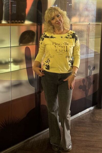  ,   LaRisa, 66 ,     , c 