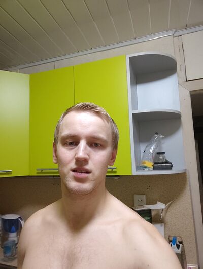 ,   Mikhail, 31 ,   ,   