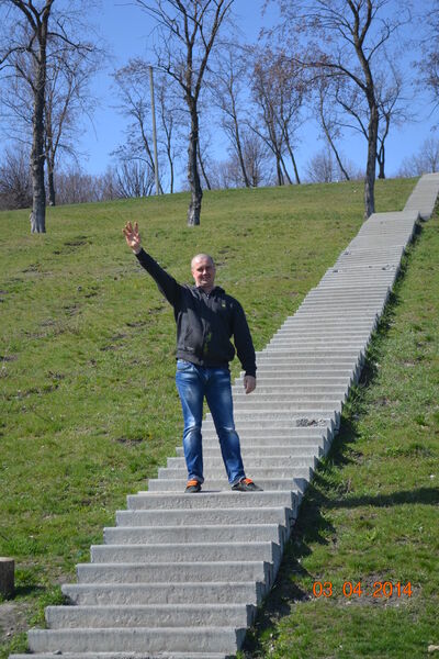  ,   Sergej, 49 ,  