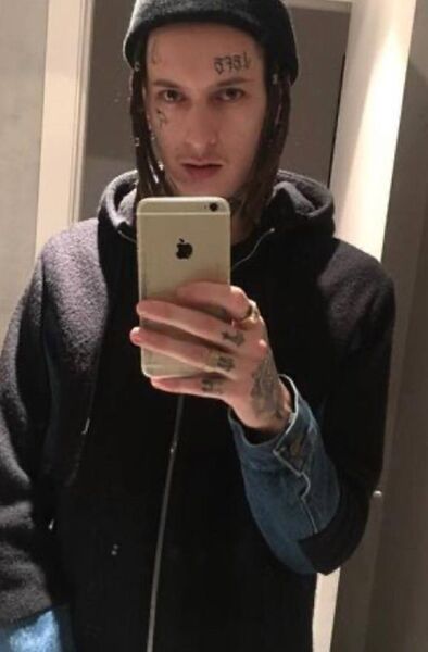  ,   Alex, 24 ,   ,   