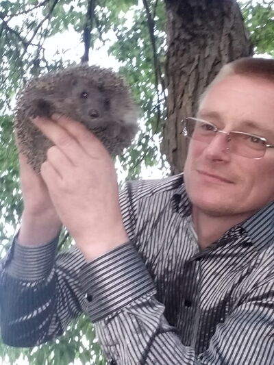  ,   Andrej, 44 ,   