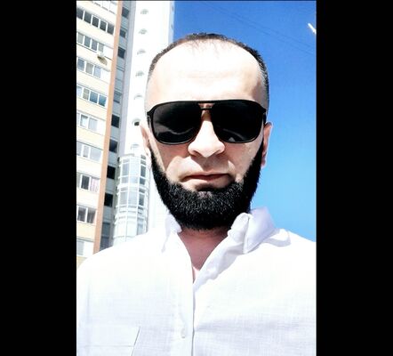 ,   Hamad, 35 ,   ,   , c , 