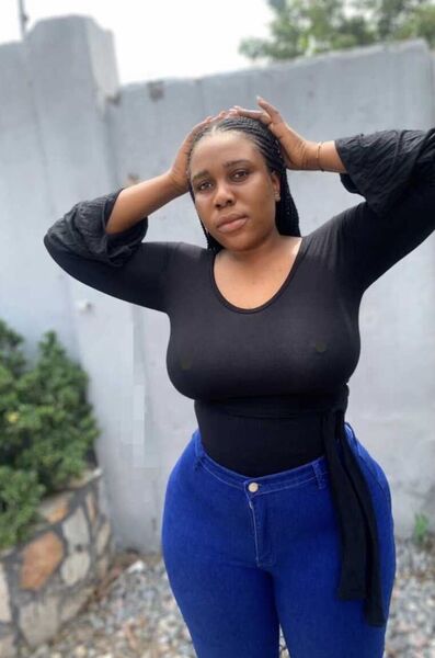  ,   Gracie, 32 ,   ,   