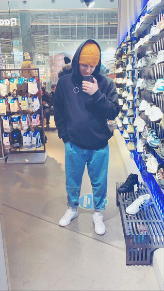  ,   , 28 ,   ,   