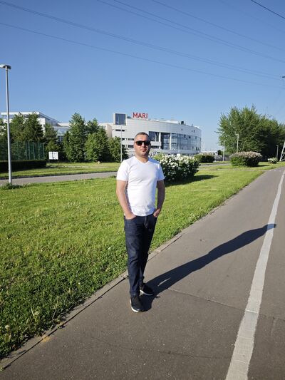  ,   Dzhamil, 39 ,   ,   