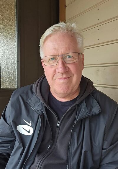  ,   Veikko, 60 ,   ,   