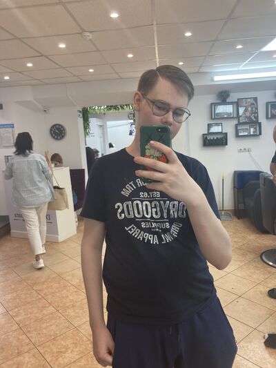 ,   Floppa, 19 ,     , 