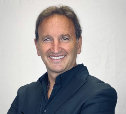  Abbadia Lariana,   George, 63 ,   c 