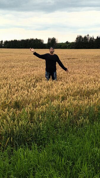  ,   Serzio, 47 ,   c 