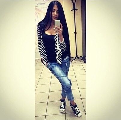  ,   Be mine, 32 ,  