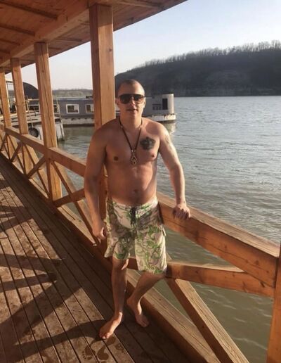  -,   Daniel, 43 ,   ,   