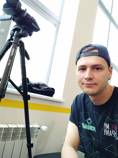  ,   Albert, 33 ,   ,   , c 