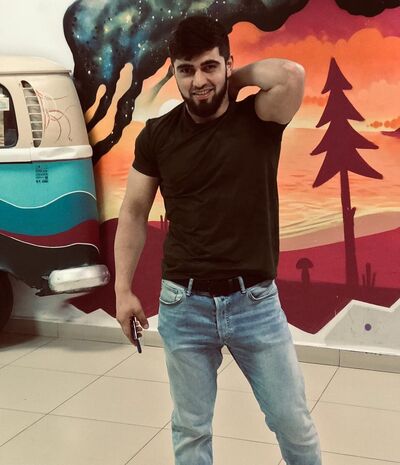  ,   Alex, 29 ,   ,   , c , 