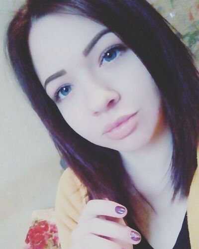  ,   Karina, 26 ,  