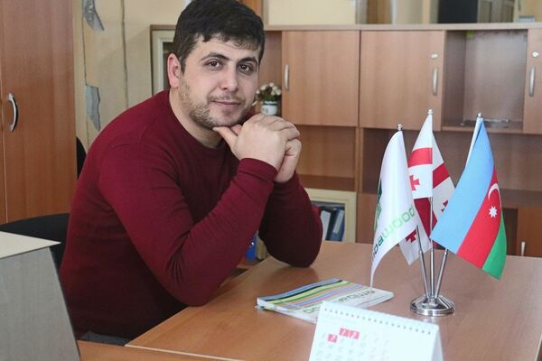  ,   Serxan, 40 ,   ,   , c 