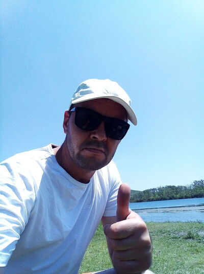  ,   Denis, 48 ,     , c 