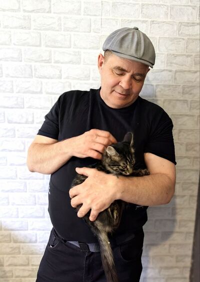  -,   Petr, 52 ,   ,   