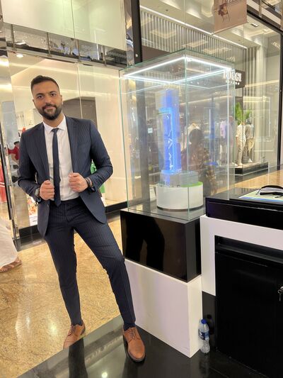  ,   Yasser, 38 ,   ,   , c 