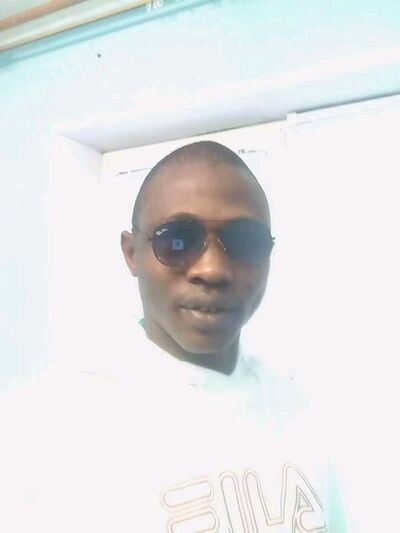  ,   Mohamed L, 39 ,     , c 