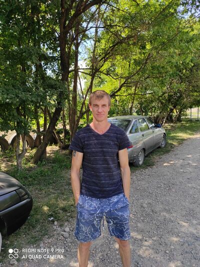  ,   Pavel, 42 ,   ,   