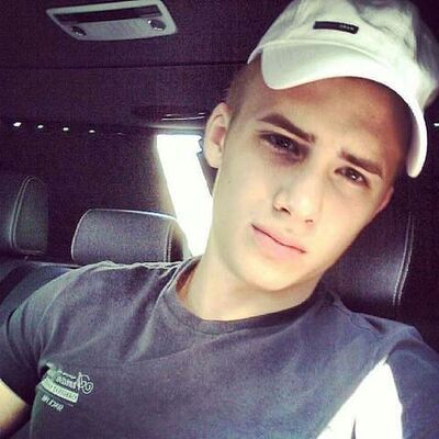  ,   Denis, 26 ,   