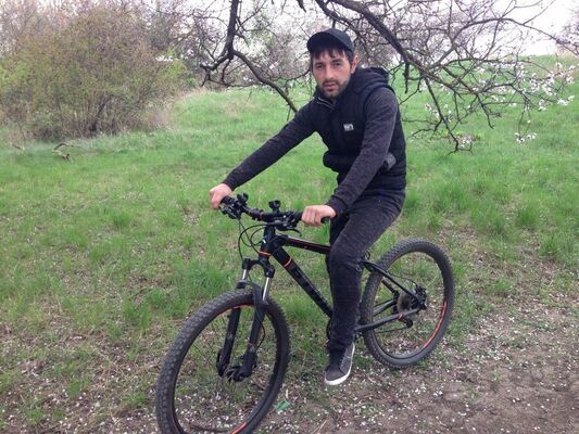  --,   Ramin, 34 ,   ,   , c 