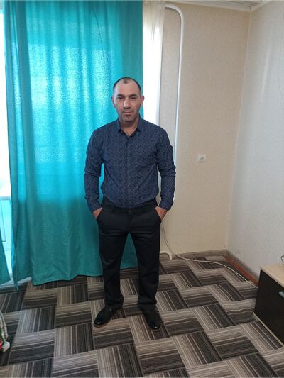  ,   Rashad, 40 ,   ,   