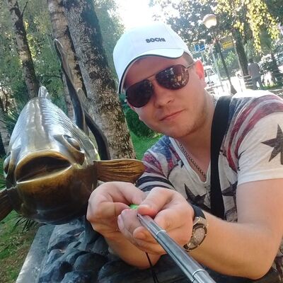  ,   Maksim, 37 ,  
