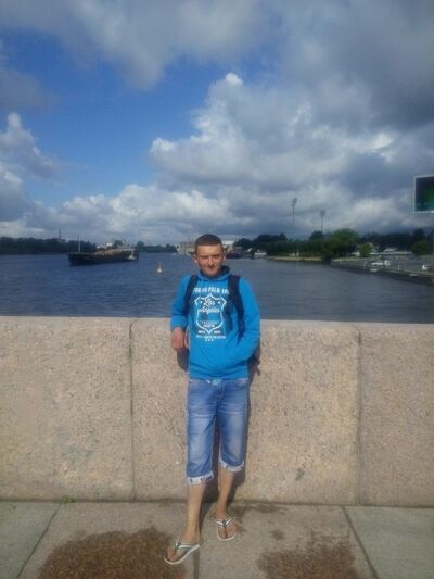 ,   Maxim, 42 ,   ,   , c 