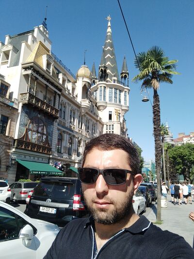  ,   Tigran, 37 ,   ,   