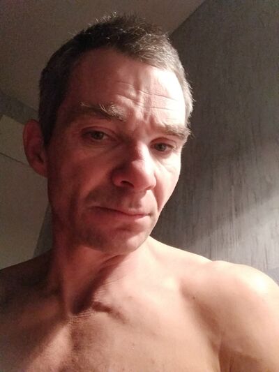  ,   Robert, 47 ,   ,   , c 