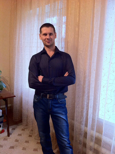  ,   Denis, 44 ,   , 
