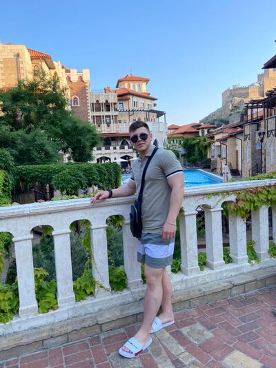  ,   Incognito, 29 ,   ,   