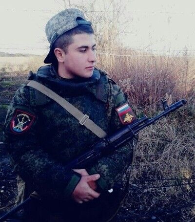  ,   Artur, 29 ,   ,   , c 