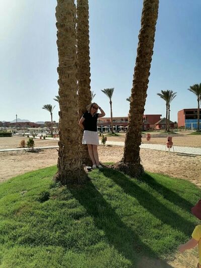  ,   Elena, 54 ,   ,   