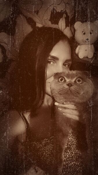  ,   Lesia, 39 ,   ,   