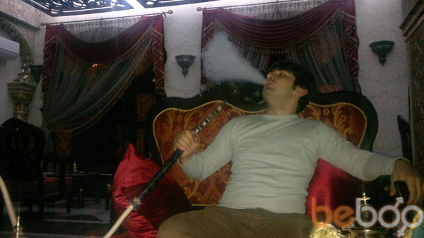  ,   Leon, 36 ,   