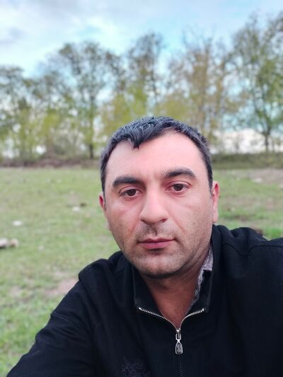  ,   Vladimir, 39 ,  
