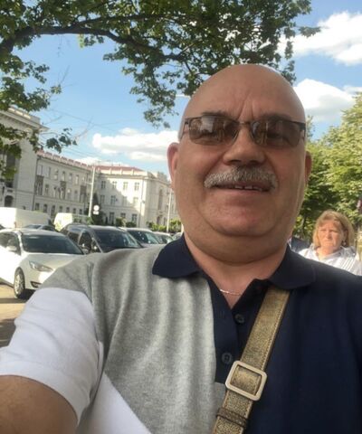  ,   Michael, 59 ,   ,   