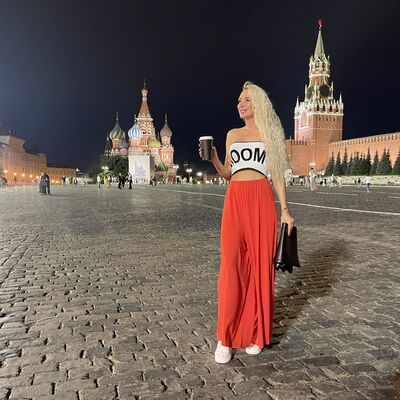 Знакомства Москва, фото девушки Алёна, 32 года, познакомится для флирта, любви и романтики, cерьезных отношений