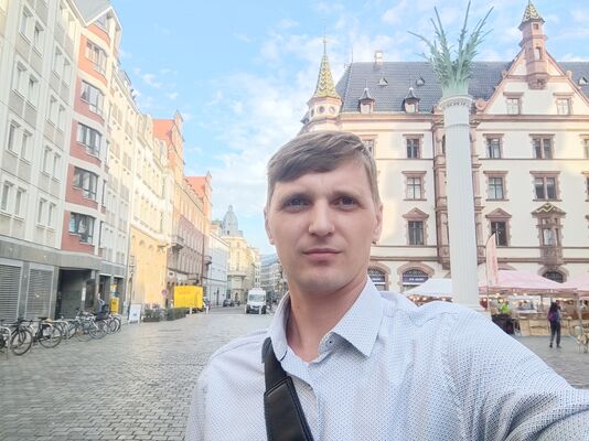  ,   Aleksandr, 39 ,   c , 
