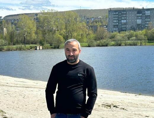  ,   Vardan, 37 ,   ,   