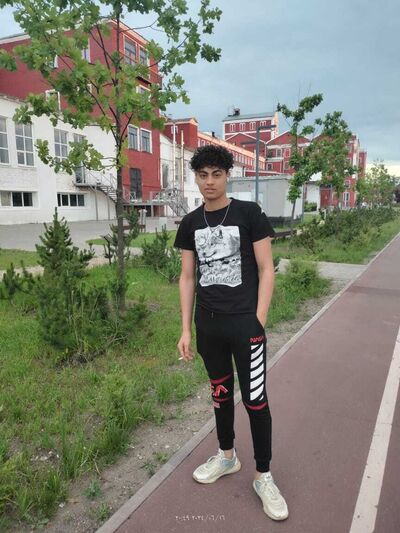  ,   Mohamed, 23 ,   ,   