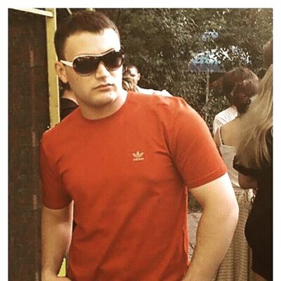  ,   Kiril, 32 ,   ,   , c 
