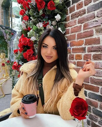  ,   Anna, 25 ,   ,   