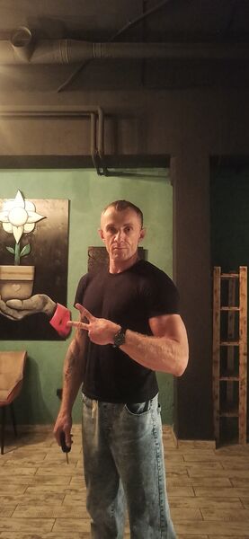  ,   Ivan, 42 ,     , c 