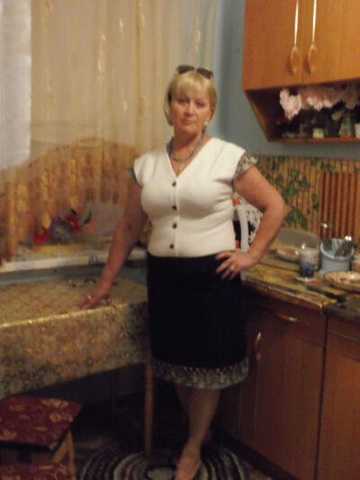  ,   Scarllet, 61 ,     , c 
