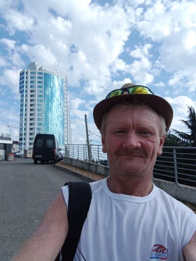  ,   Viktor, 46 ,   ,   , 